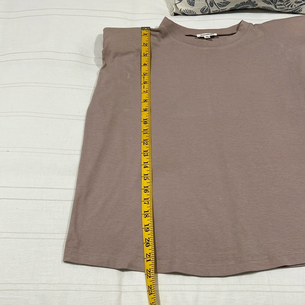 Dressed In LALA Muscle Tee Tan Shoulder Pads Boxy Fit S - Picture 13 of 14